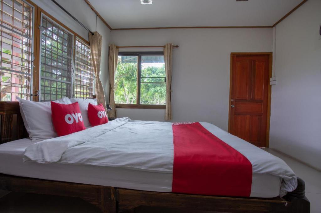 Oyo 909 Guiding Star Resort Čiang Mai Exteriér fotografie