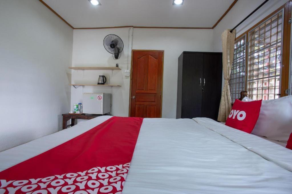 Oyo 909 Guiding Star Resort Čiang Mai Exteriér fotografie